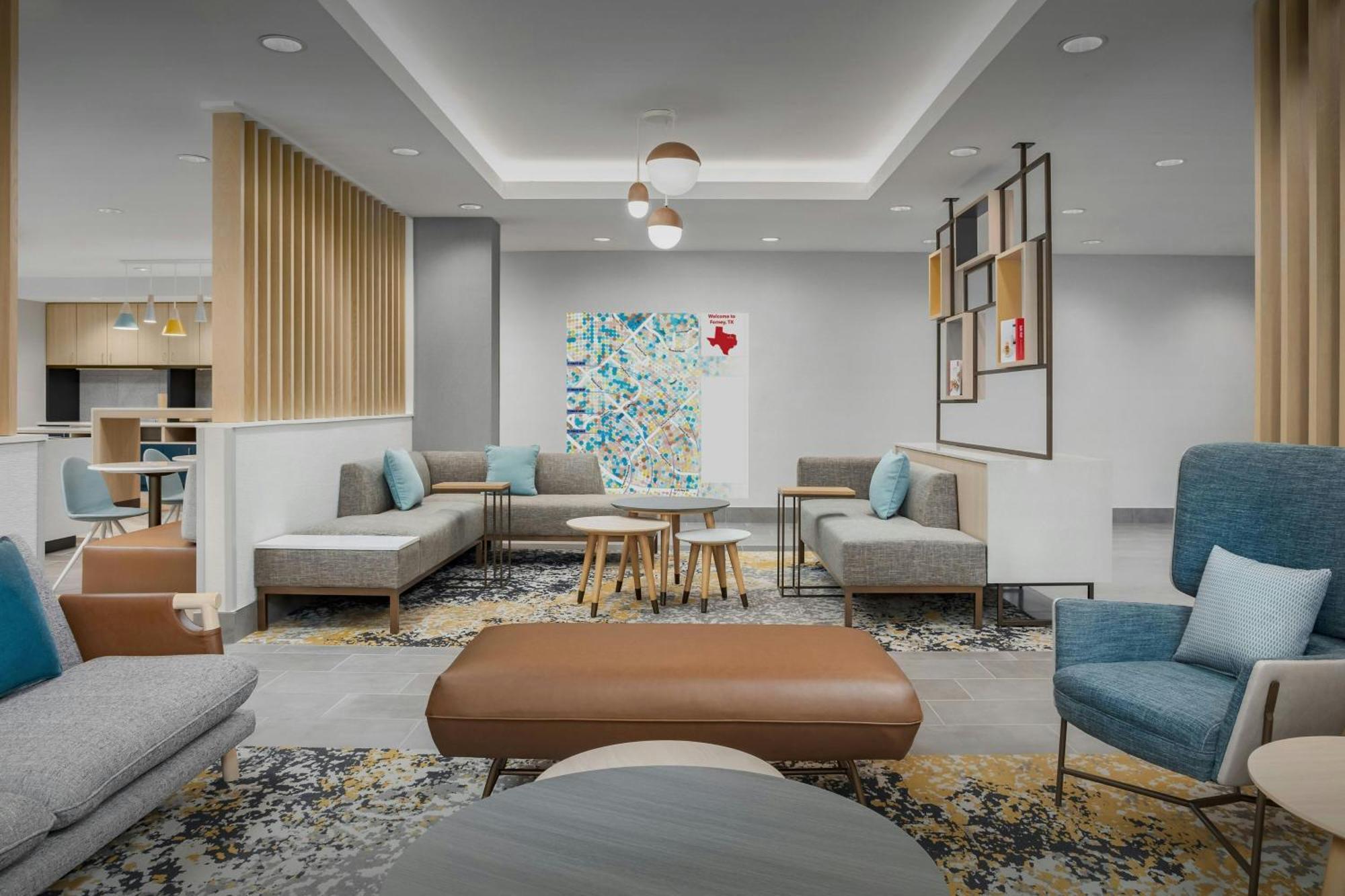 Towneplace Suites By Marriott Форні Екстер'єр фото